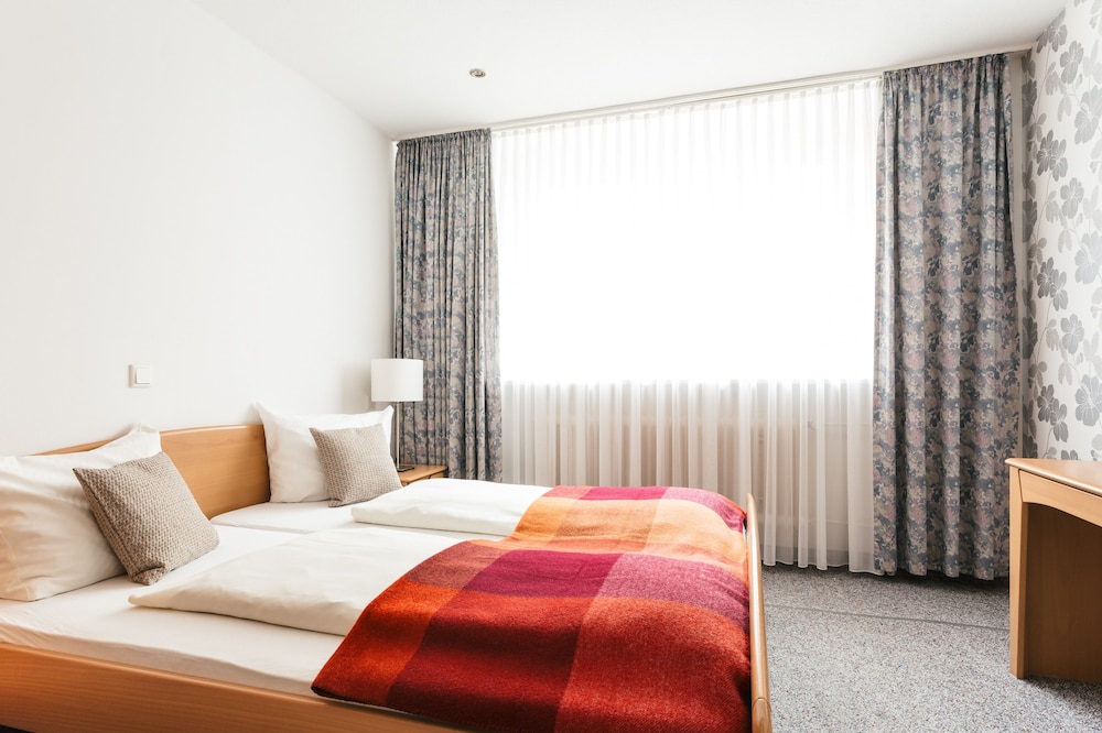 COMFORT, DOUBLE BED