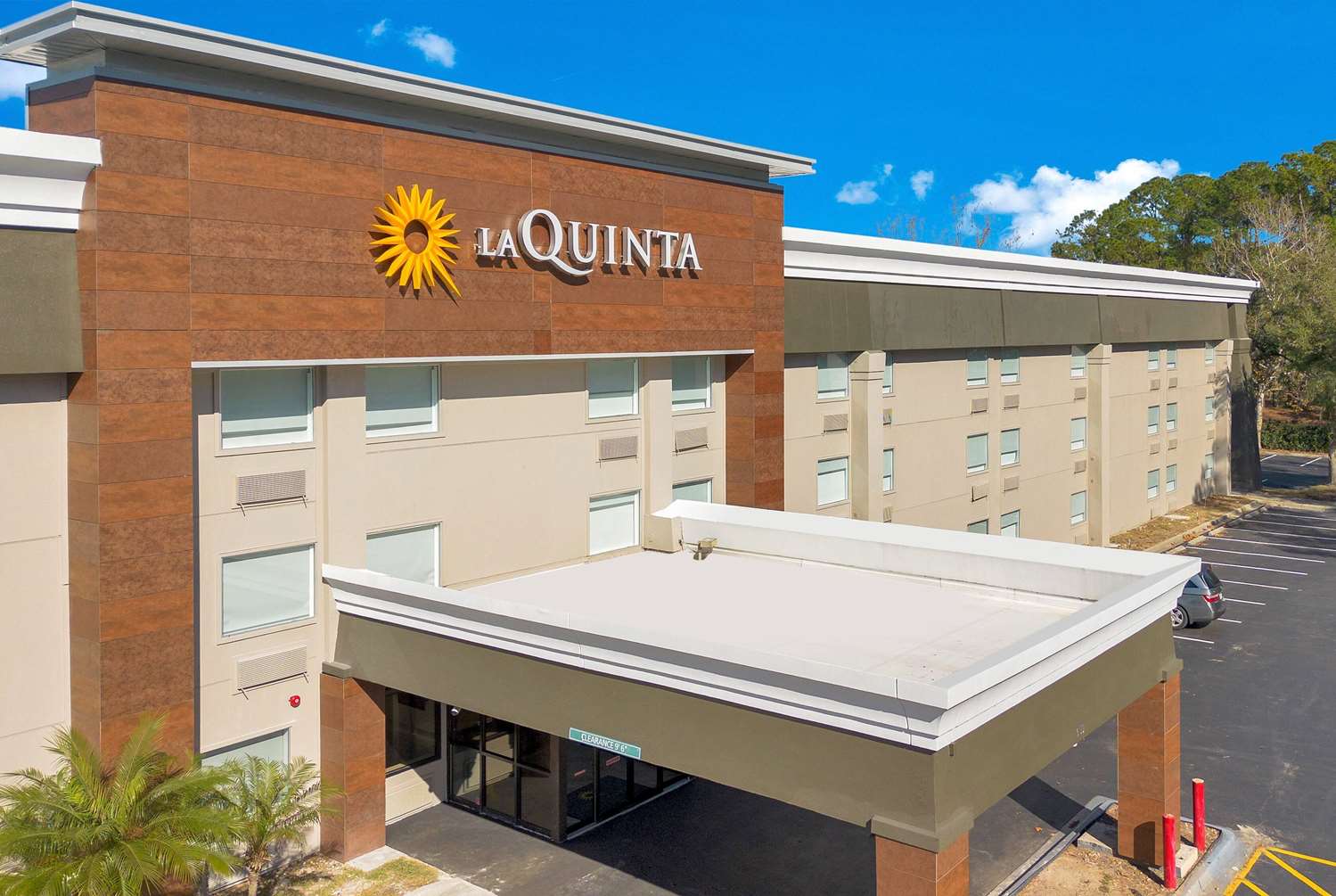 La Quinta Inn and Suites by Wyndham Jacksonville Mandarin 1/25