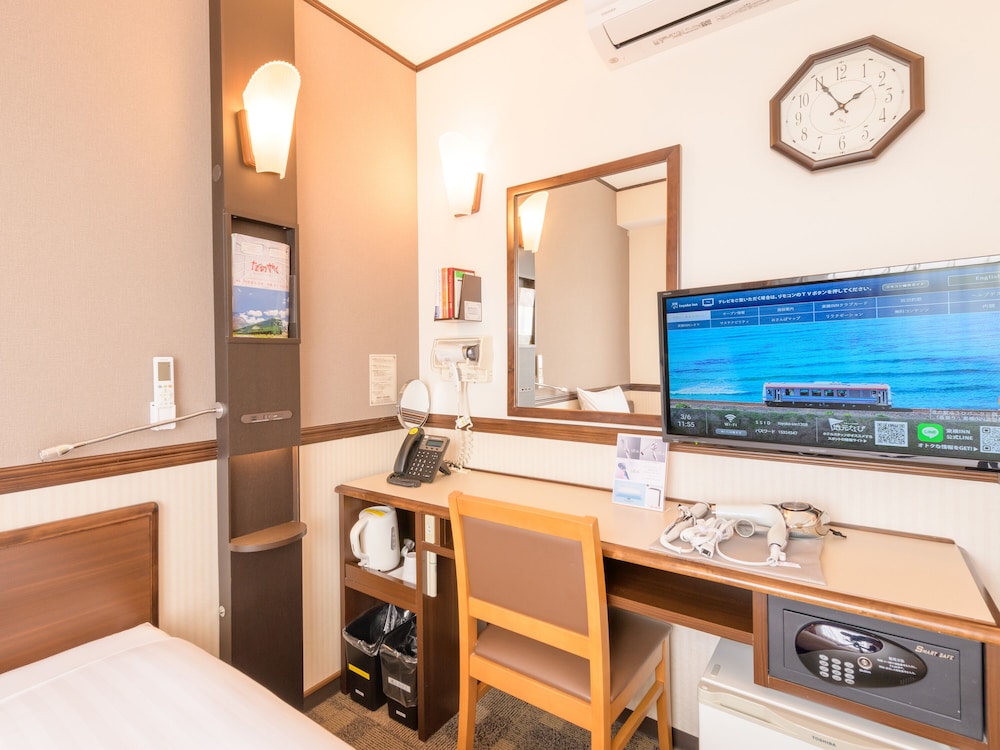 Toyoko Inn Hospital Inn Dokkyo Medical University 48/49