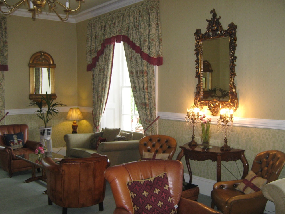 Plas Maenan Country House 33/50