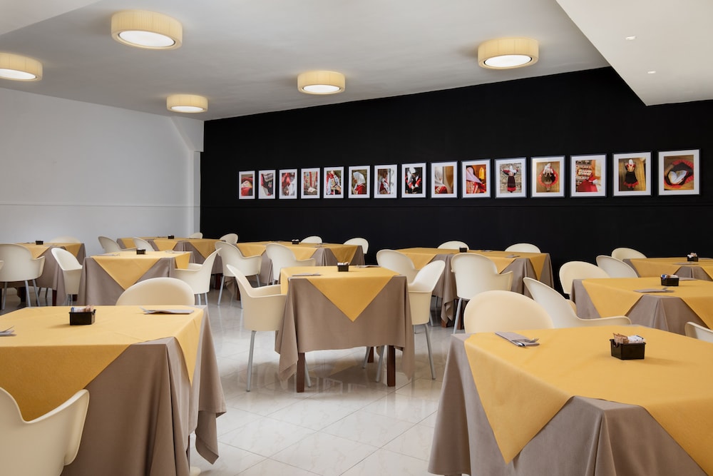 Hotel San Teodoro 52/68