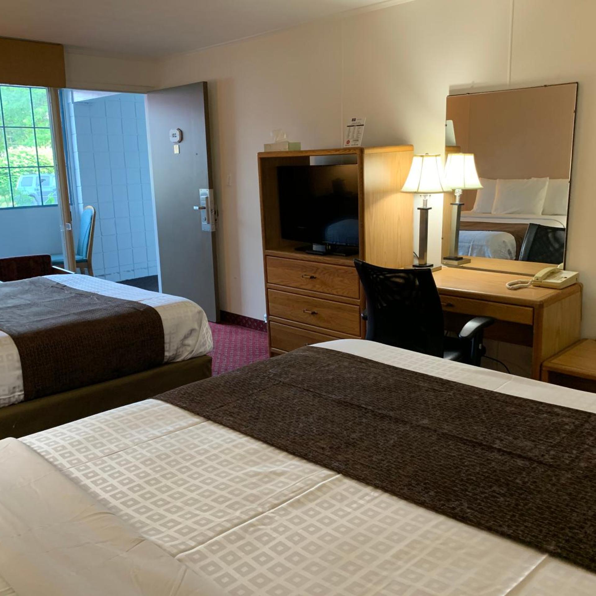 Red Carpet Inn & Suites 26/50