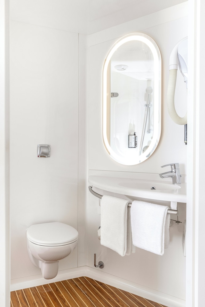 ibis Lugano Paradiso 49/50