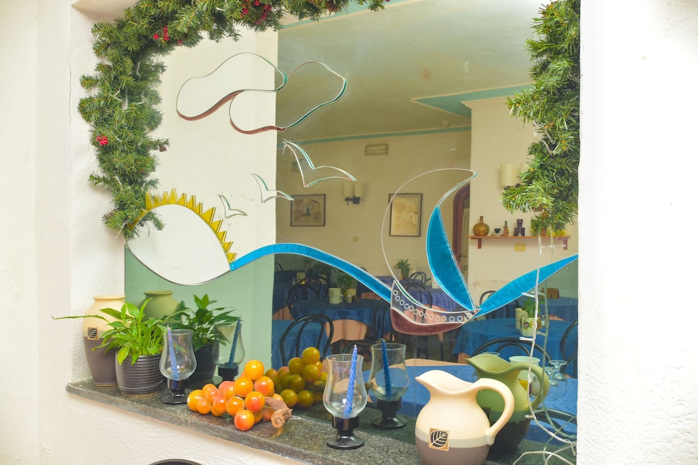 HOTEL VILLA TINA 48/56
