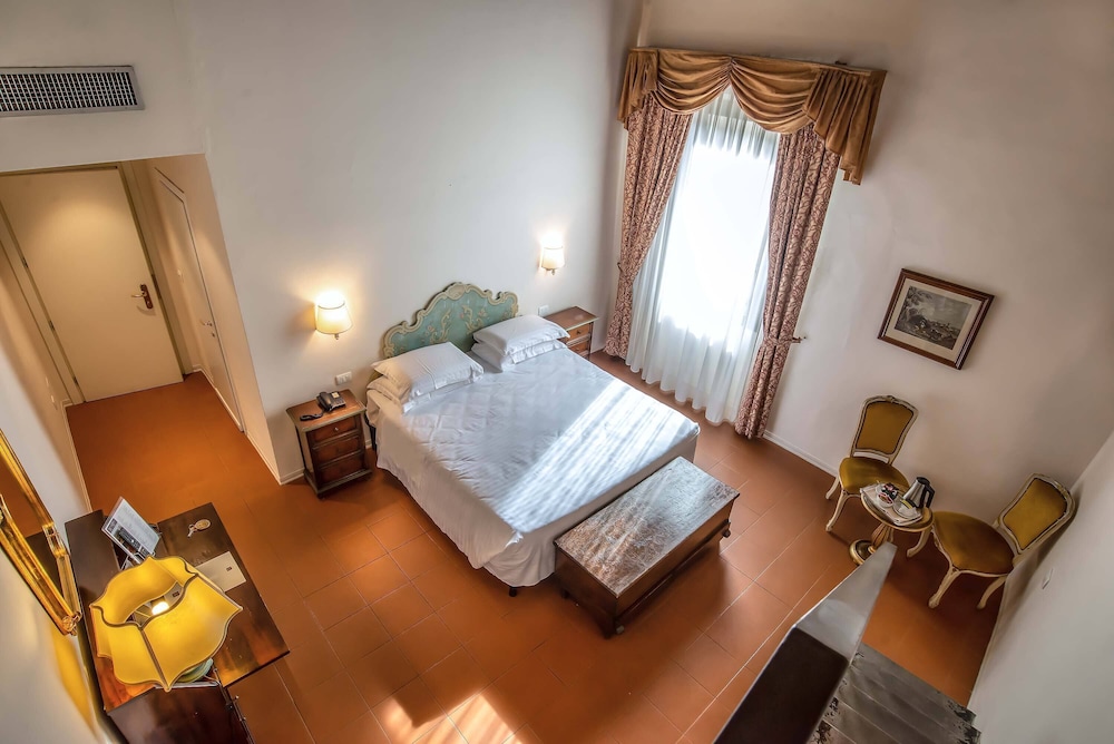 Hotel Machiavelli Palace 40/77