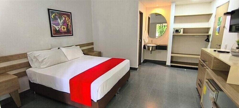 El Tesoro Hotel Y Centro De Convenciones 7/21