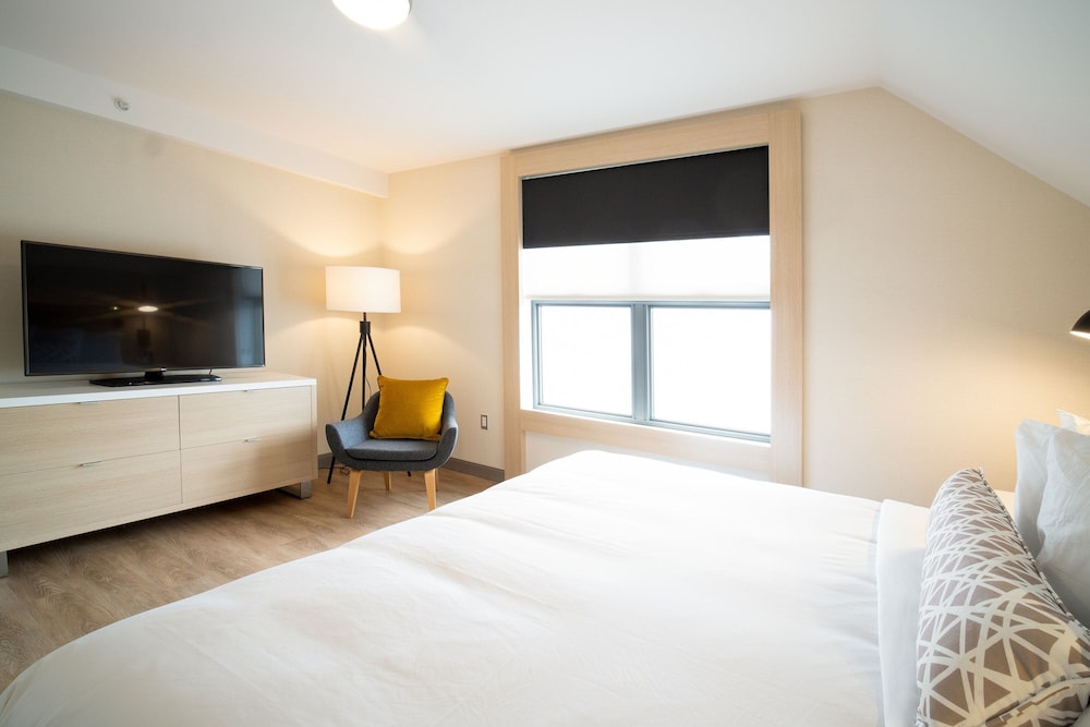 The Insignia Hotel, Sarnia, a Tribute Portfolio Hotel 4/55