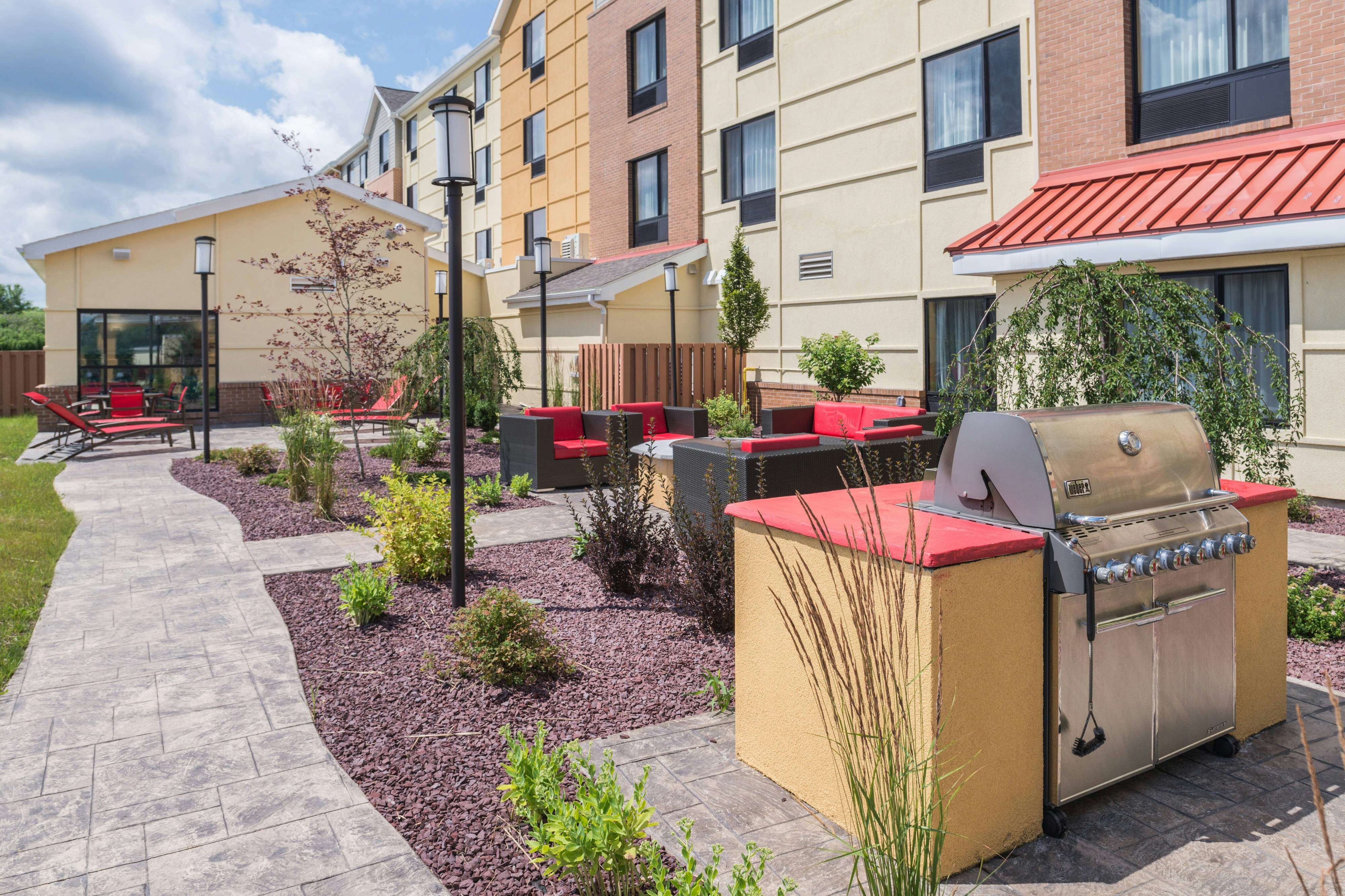 TownePlace Suites by Marriott New Hartford 48/48