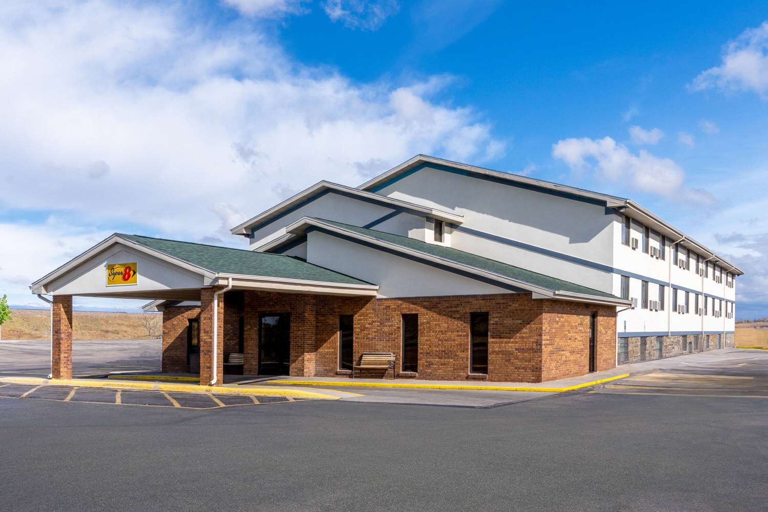Super 8 By Wyndham Cheyenne Wy 4/32