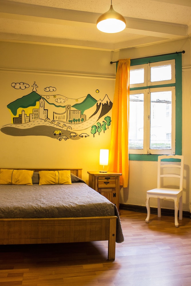 Forestal Hostal 20/74