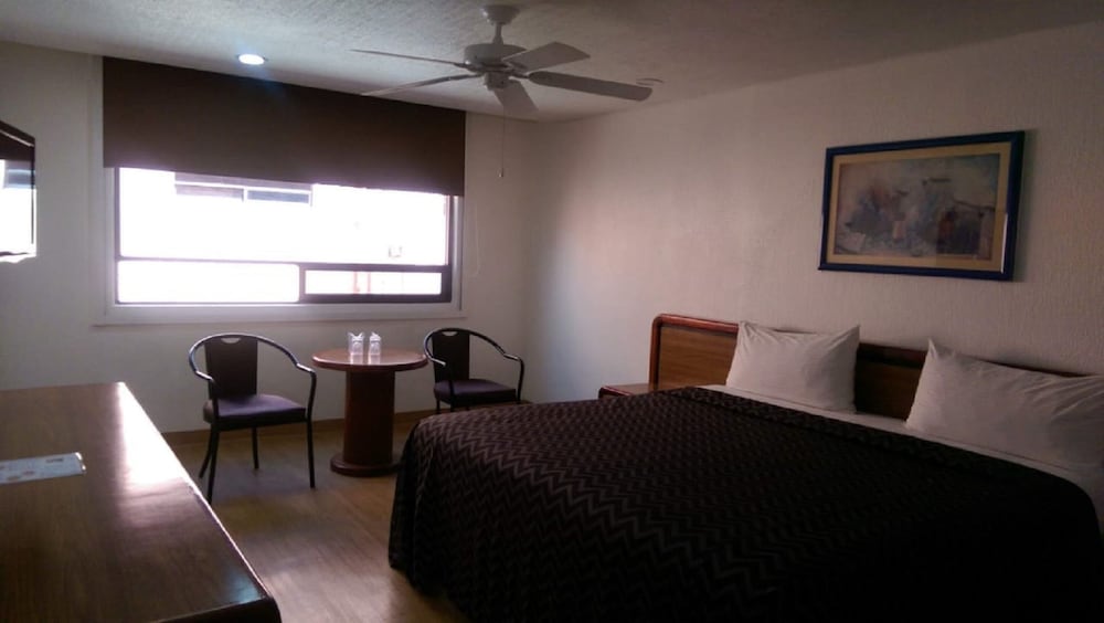 Hotel San Lucas 31/66