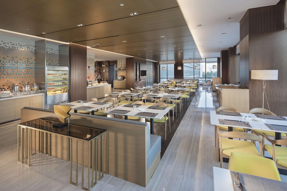Hilton Garden Inn Shanghai Hongqiao 34/47