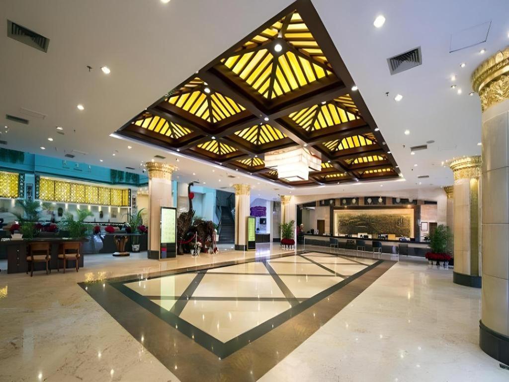 Overseas Chinese Quanzhou 10/50