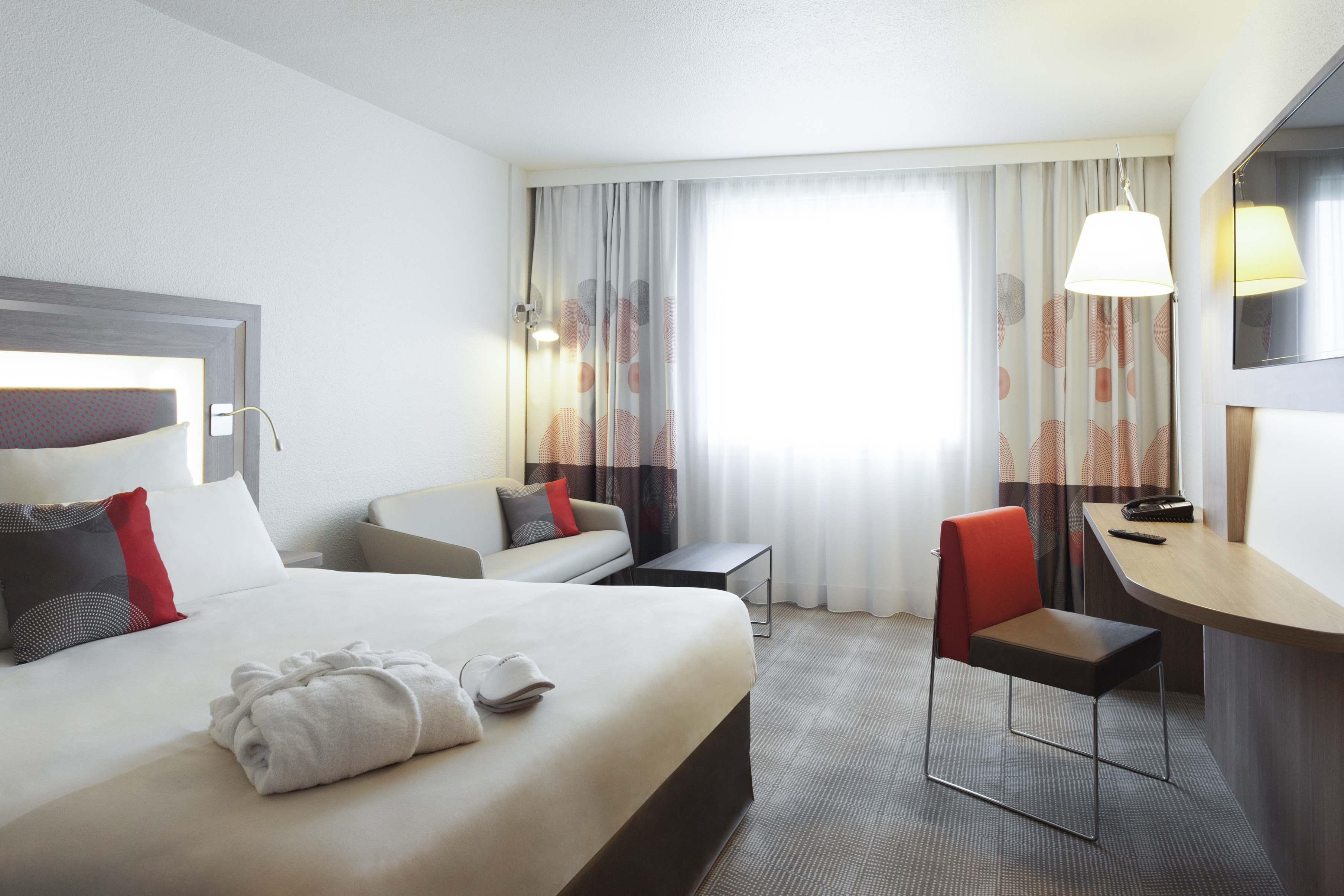 Executive, Queen Bed