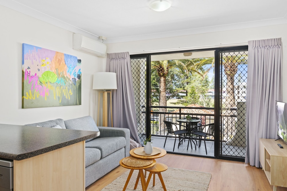Island Beach Resort 38/73