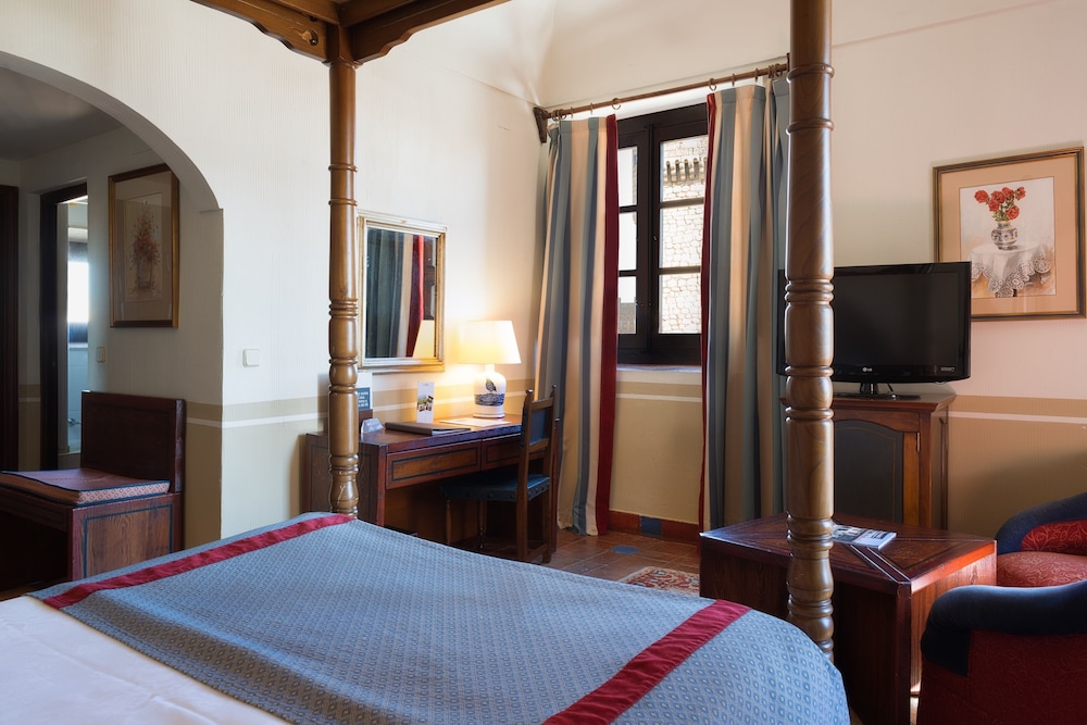 Parador de Oropesa 10/50