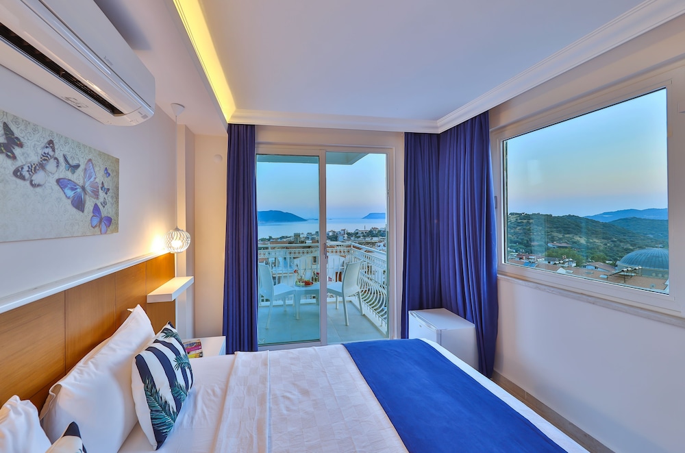 Standard, Sea View