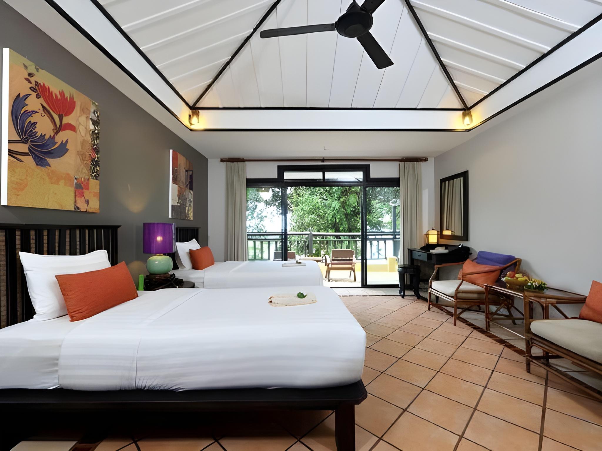 Jasmine Superior 2 Single Beds