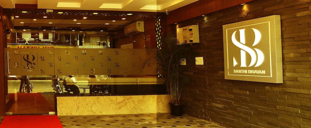Hotel Santhi Bhavan 4/26