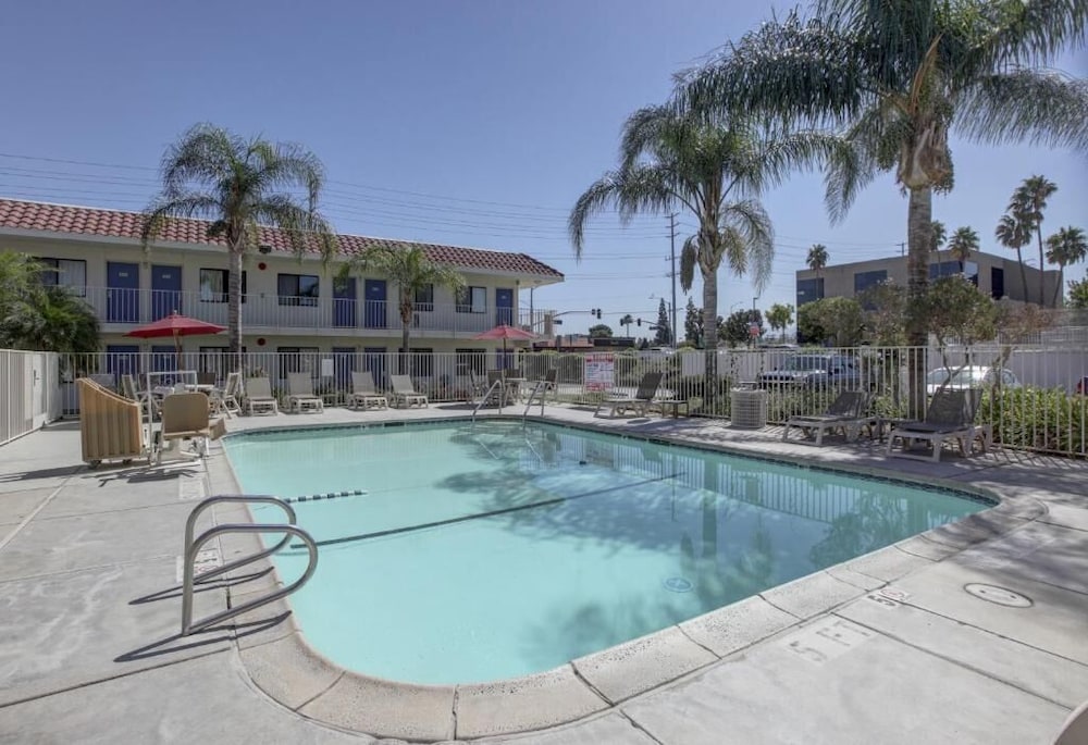 Motel6 Corona, CA - Norco in CORONA - CA