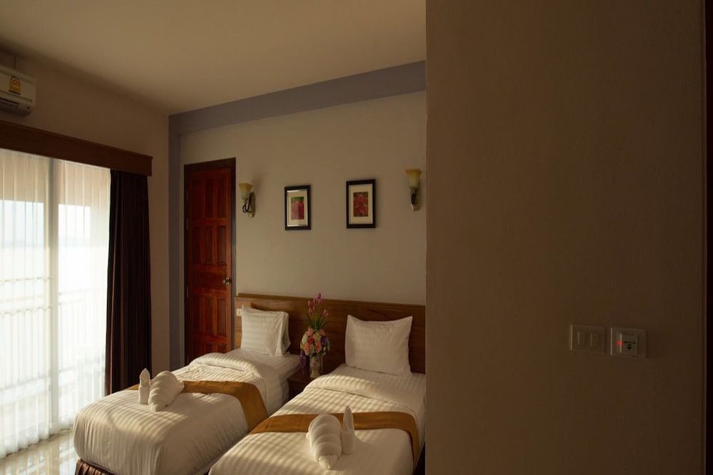 Royal Hill Satun Hotel 19/35