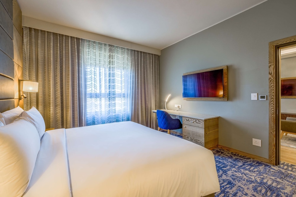 Diplomat, Suite, King Bed