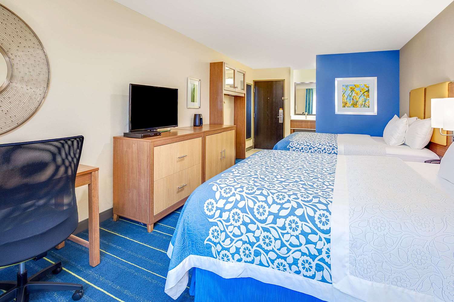 Arya Inn & Suites Farmers Branch 7/19