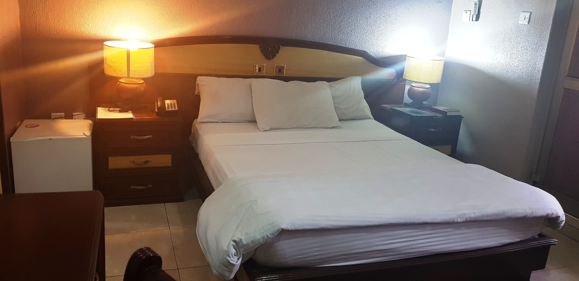 جناح رئاسي بسريرين كوين بإطلالة على الفناء بشرفة، Excellence Hotel 2/2