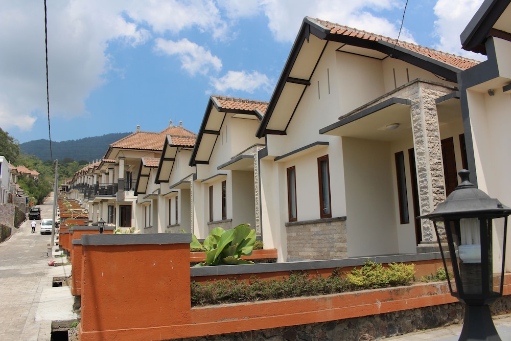 Clv Hotel Villa 6/49