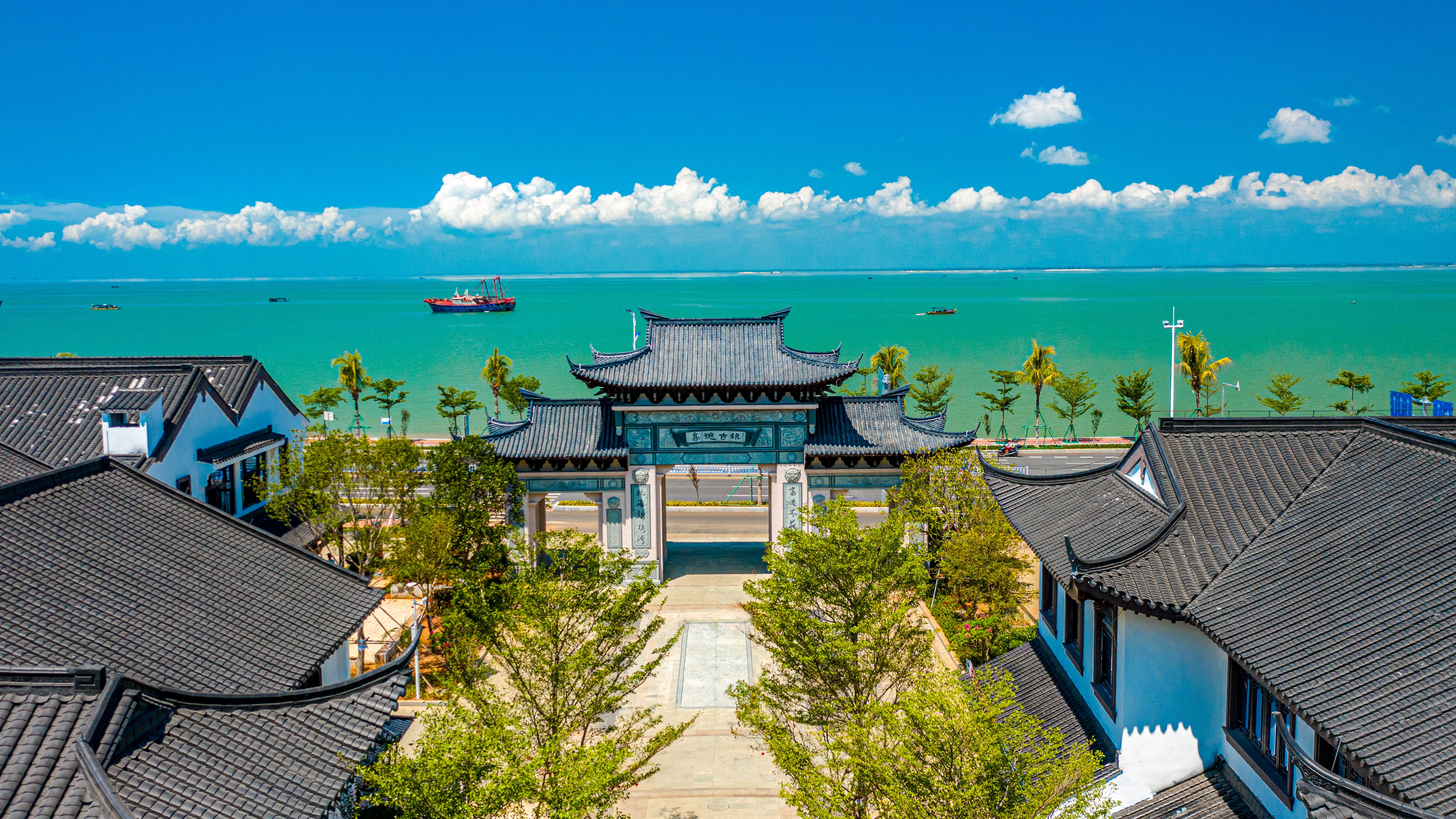 HOLIDAY INN EXPRESS Beihai Silver Beach 59/61