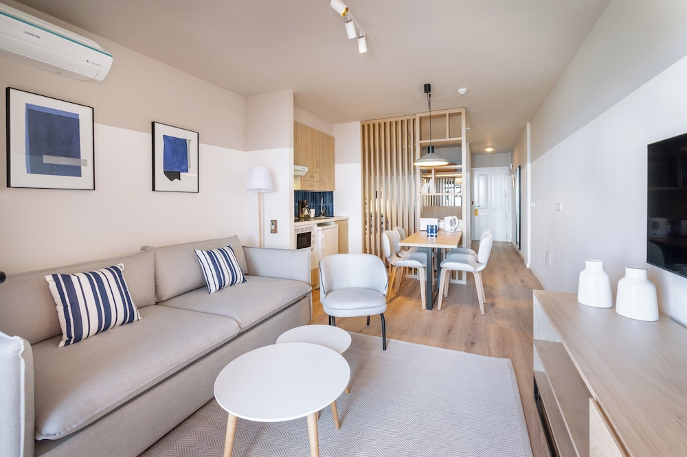 Sol Sun Beach Apartments 37/60
