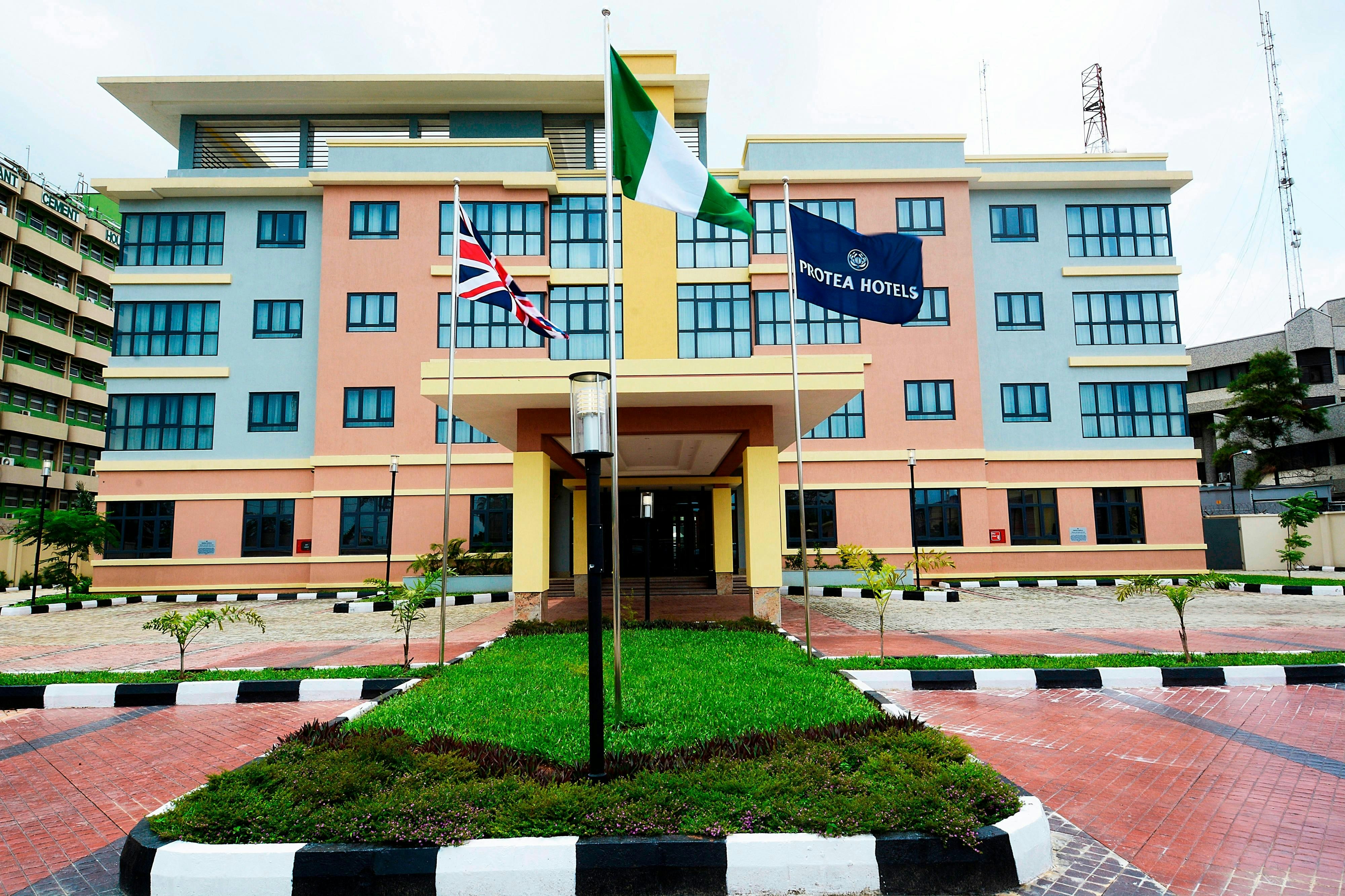 Protea Hotel Select Ikeja 2/22