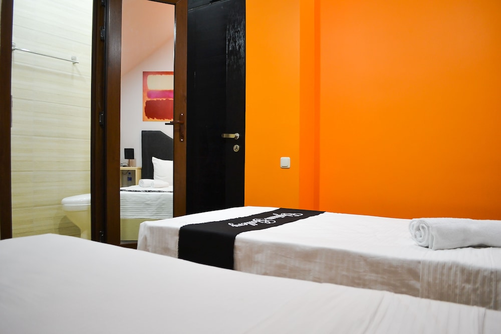 Elysium Gallery Hotel 36/74