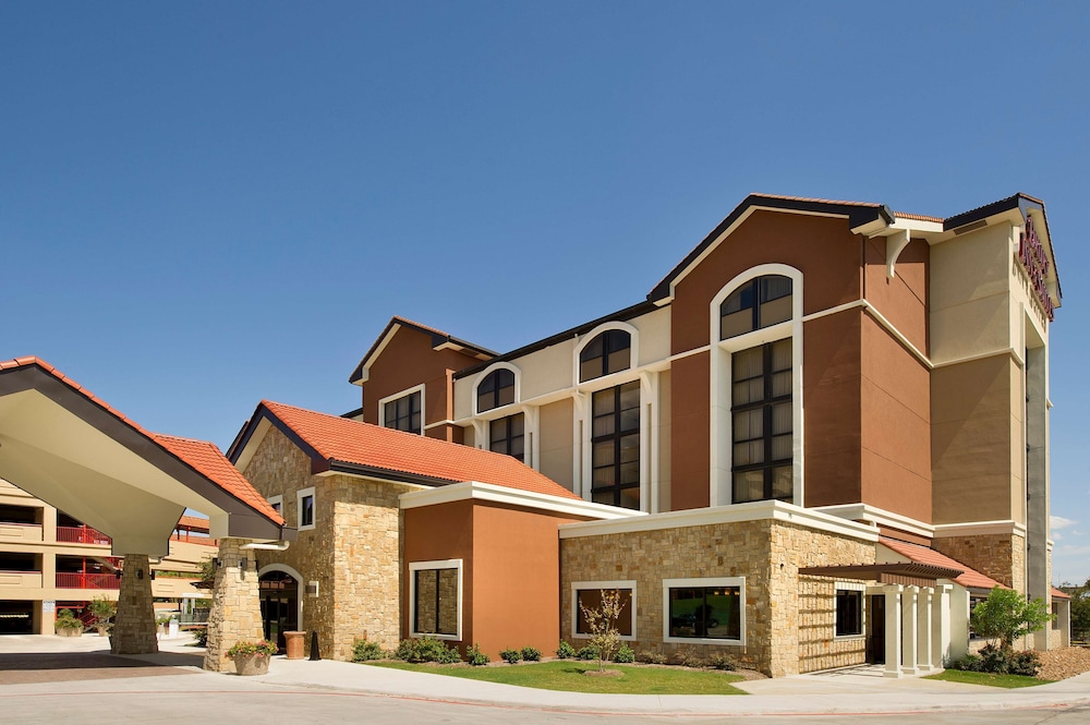 Drury Plaza Hotel San Antonio Airport 1/50