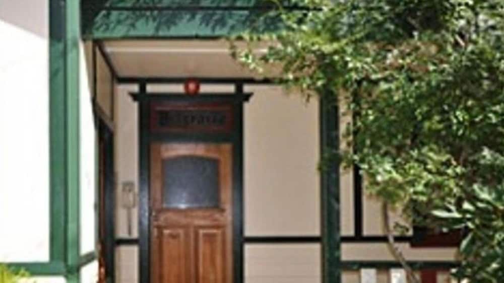BELGRAVIA MOUNTAIN GUEST HOUSE 2/22