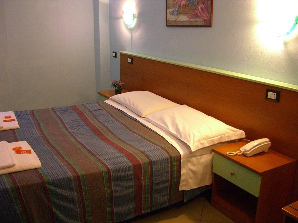 Hotel Mercurio 9/27