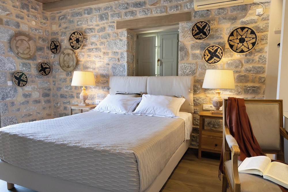 Akrolithi Guesthouse 14/63
