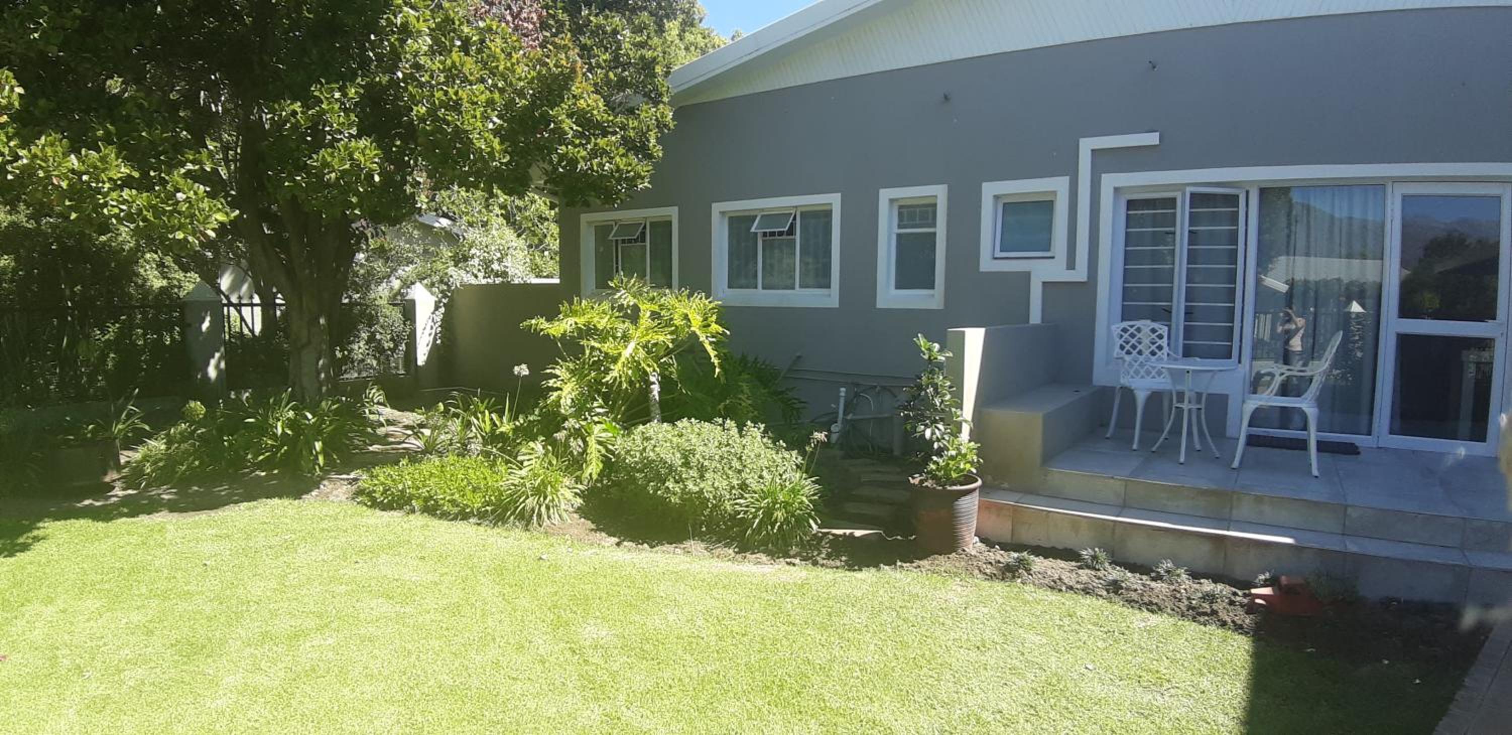 Dennecres 4 Guest House 6/9