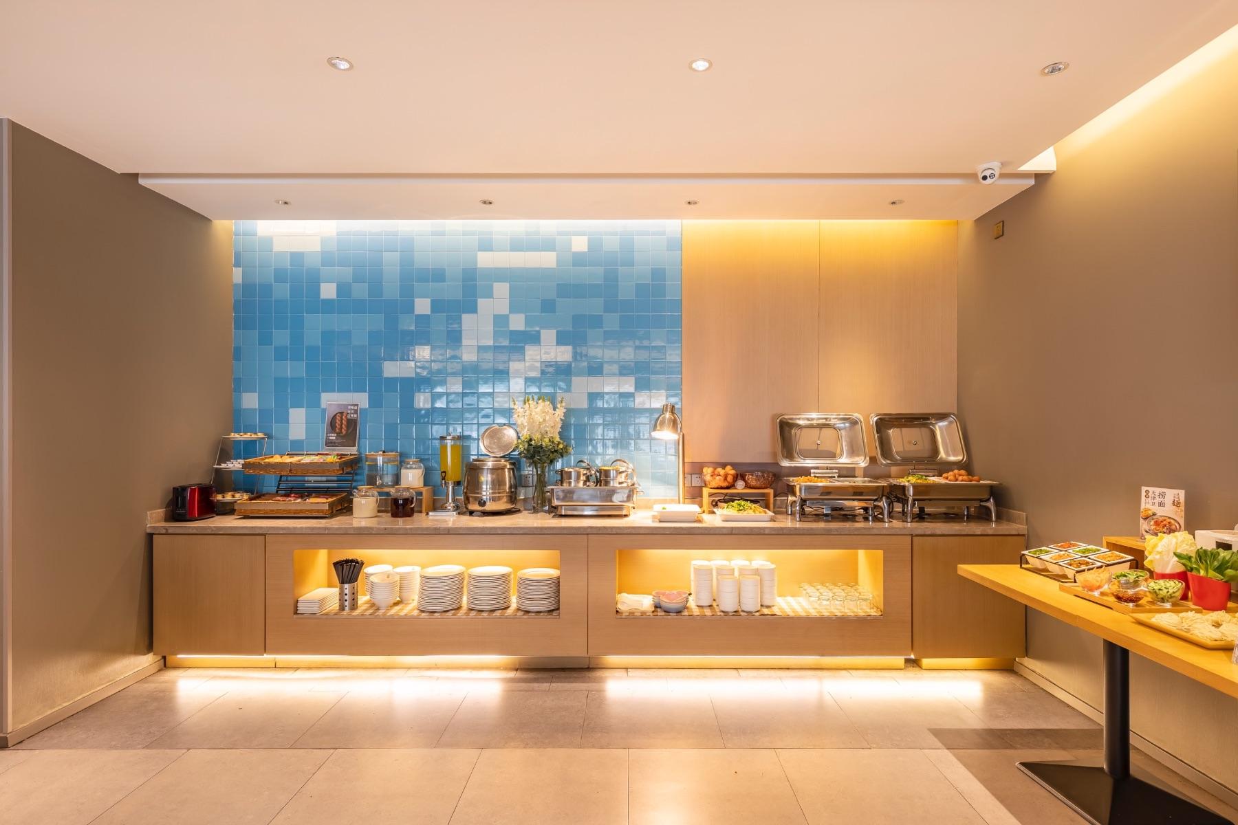 Home Inn (Tianjin Binhai New District MSD Customs Building) 10/34