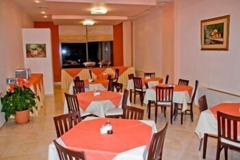Ahilion Hotel 31/37