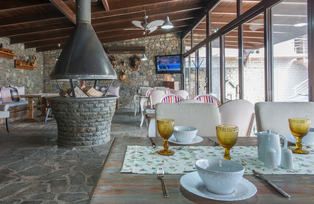 LOTOS MOUNTAIN RESORT KONITSA 56/69