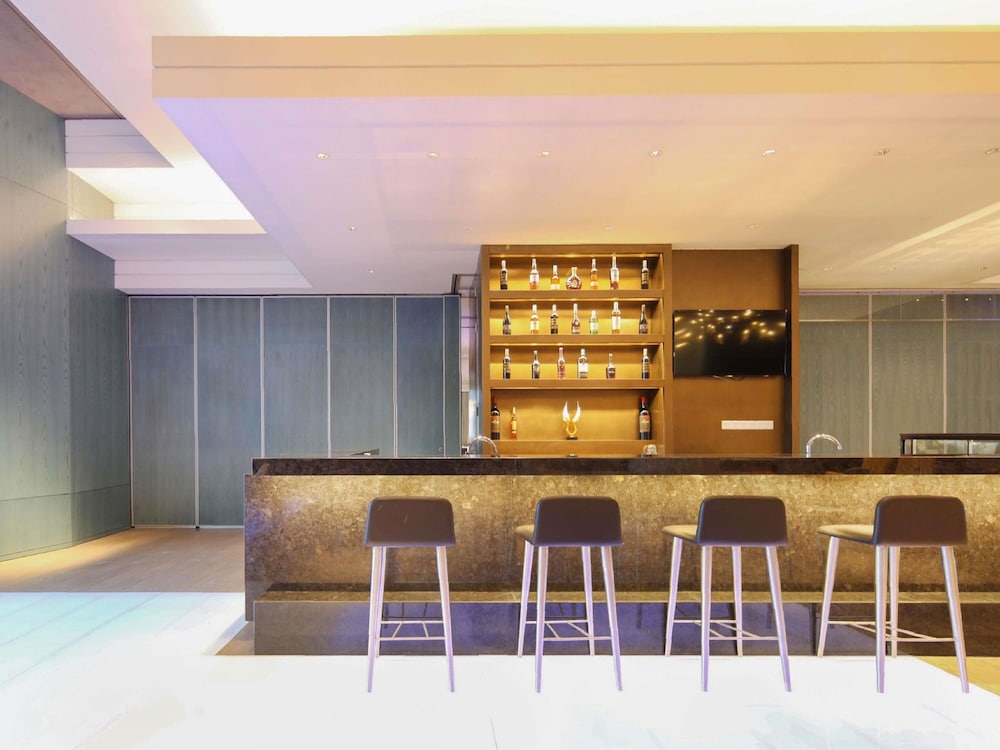 Novotel Shanghai Chuansha 54/66