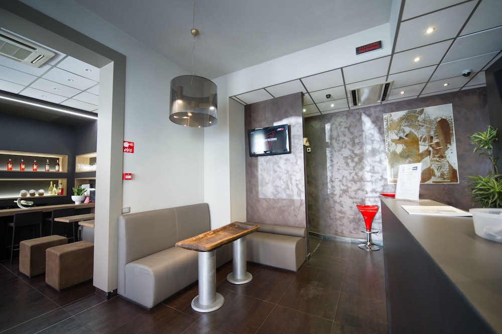 Aaron Hotel 33/54