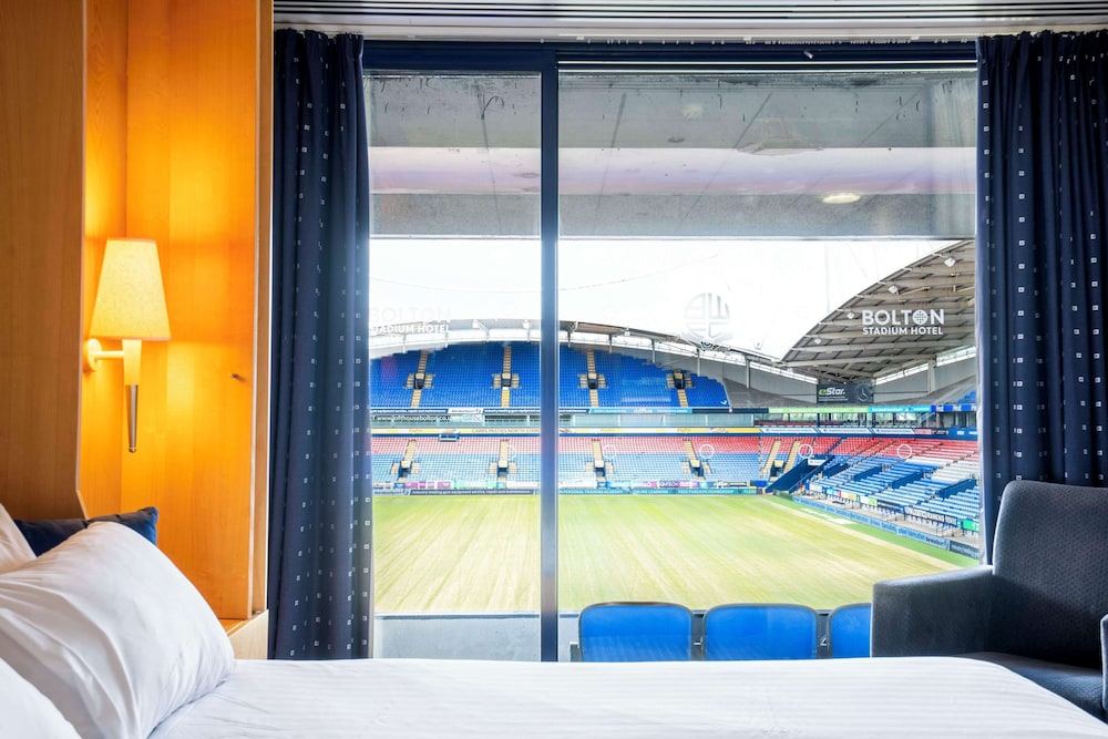 The Bolton Stadium Hotel, a member of Radisson Individuals 33/57