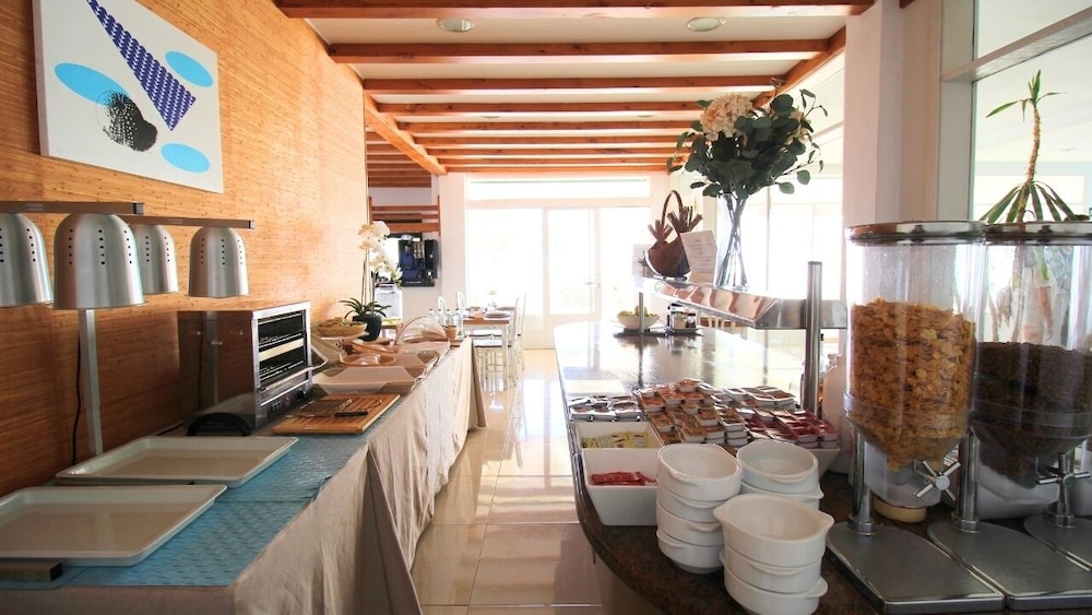 Neptuno Suites - Only Adults 21/50