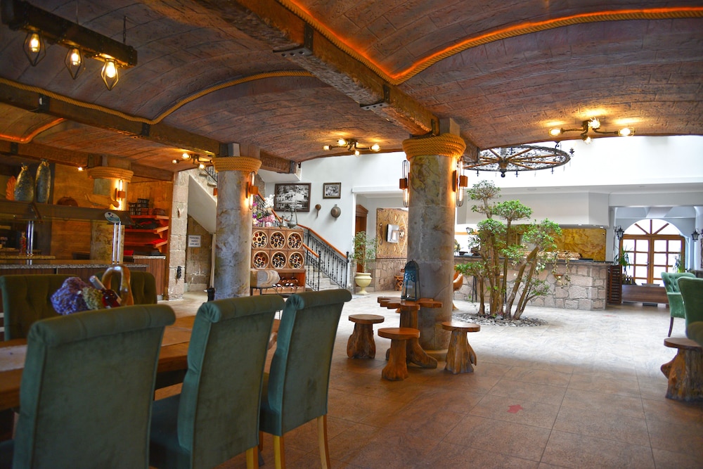 Assos Kervansaray Hotel 33/44