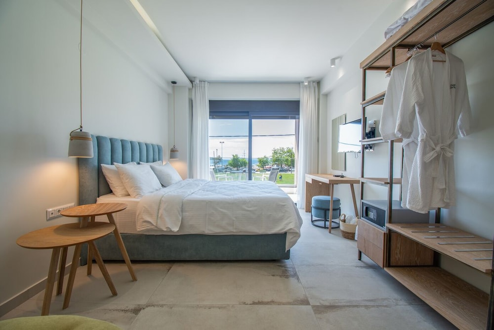 Thetis Boutique Luxury Apartments 14/50
