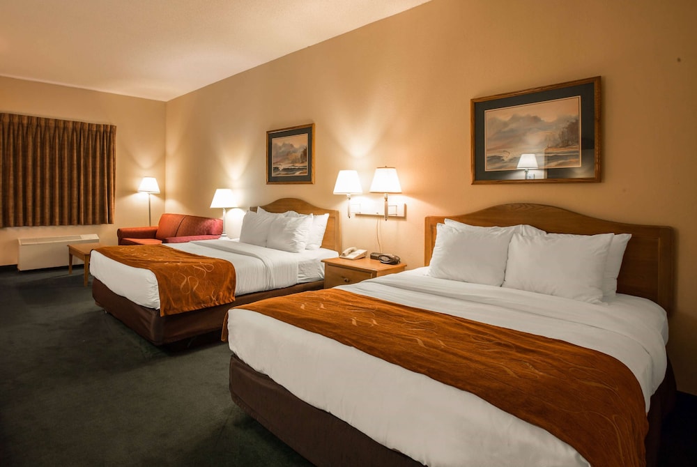 Room, 2 Queen Beds, Balcony