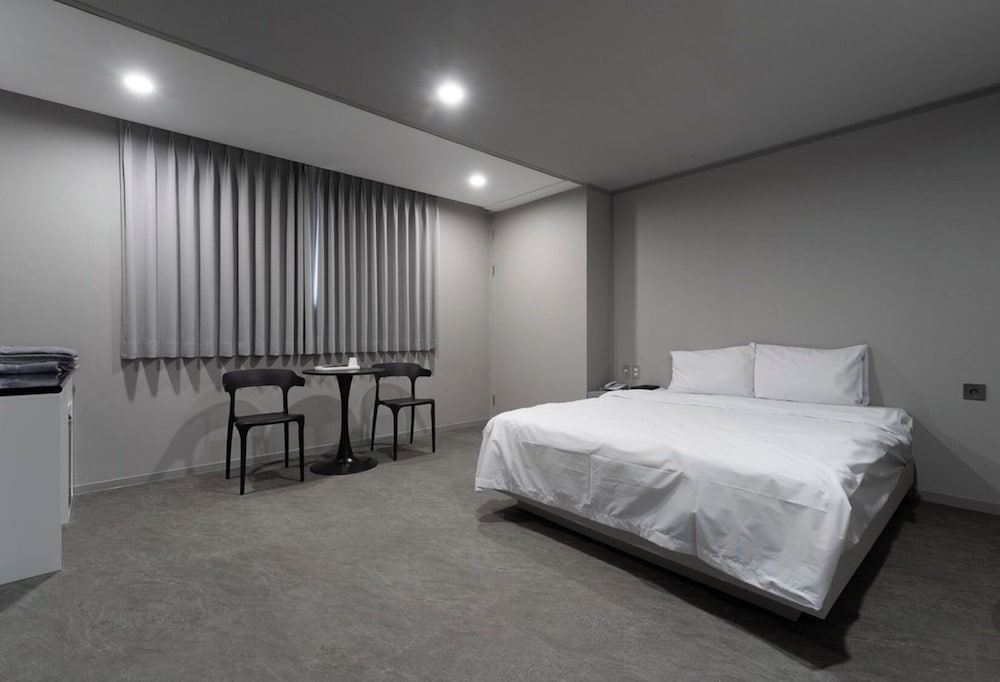 Hotel Diamant 13/20
