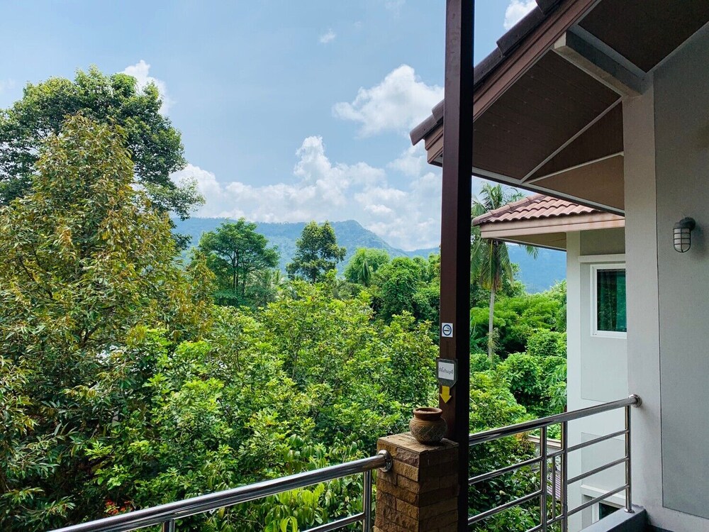 Baan Suan Khun Yaiy Nakhon Nayok 6/71